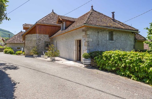 Ruffieux House | Gîte de Charme à 6km du lac du Bourget . En Plein Cœur du Vignoble