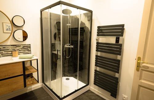 Sougeal House | Gîte de charme avec Spa, baie du Mont St Michel