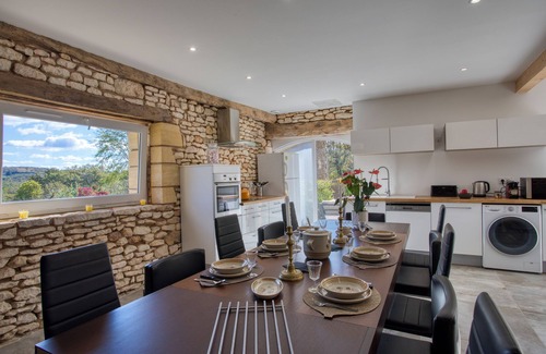 Archignac House | Gîte DE Charme Piscine Privee Chauffee Mons & Merveilles EN Dordogne A Archignac