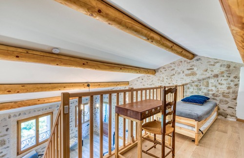 Villemagne-l'Argentiere House | Gîte de la riviere, beautiful village house (with artist studio)