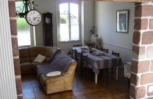 Vars-sur-Roseix Apartment | Gîte de France à Vars-sur-Roseix 3 épis - Gîte de France 5 personnes MAE-9624