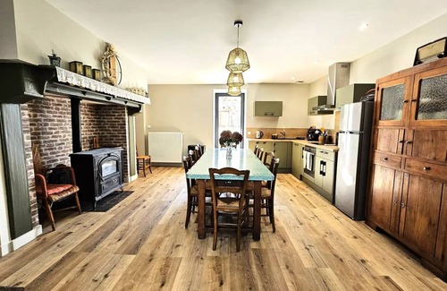 Salon-la-Tour Villa | Gîte de France 6 persons