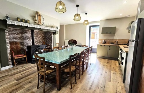 Salon-la-Tour Villa | Gîte de France 6 persons