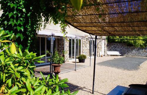 Uzerche Apartment | Gîte de France A perle de vue 4 épis - Gîte de France 14 personnes MAE-0294