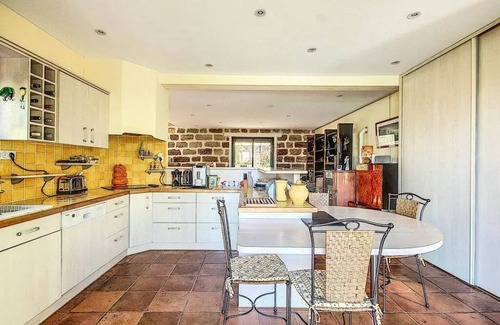 Varetz Villa | Gîte de France Bayat 4 ears - Gite de France 5 people