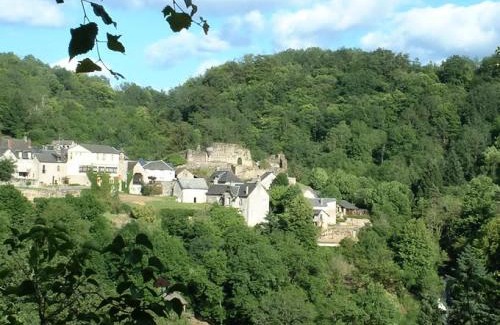 Gimel-les-Cascades Apartment | Gîte de France La rapiette 3 épis - Gîte de France 4 personnes MAE-3701