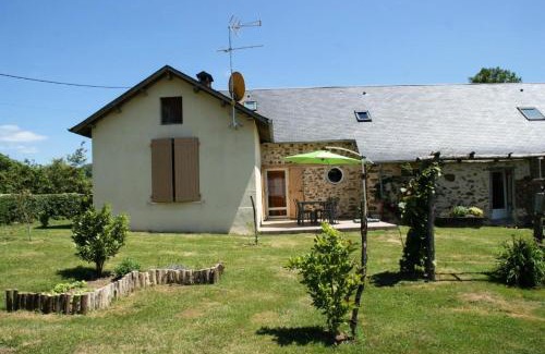 Espartignac Apartment | Gîte de France Pierrelise 3 épis - Gîte de France 8 personnes MAE-9194