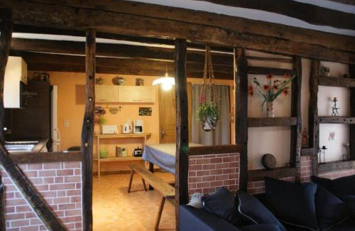 Espartignac Apartment | Gîte de France Pierrelise 3 épis - Gîte de France 8 personnes MAE-9194