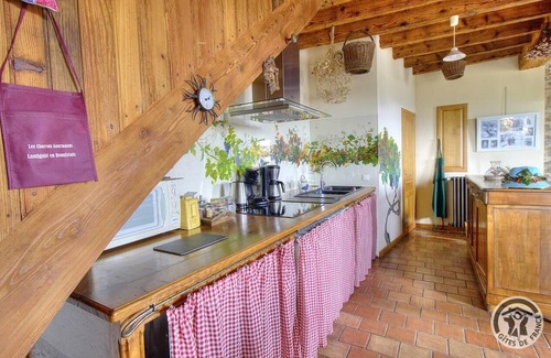 Quincie-en-Beaujolais House | Gîte de Groupe Lagneau