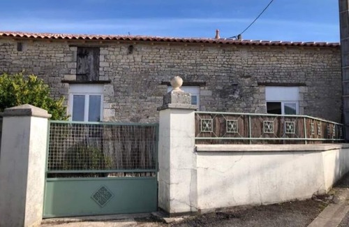 Genac-Bignac House | Gîte de L'hortensia, Maison de Campagne