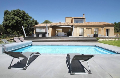 Grignan House | Gîte de L'olivier Drôme Provençale à Proximité du Château de Grignan