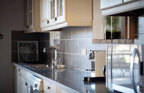 Valensole Cottage | Gîte de l'Olivier-La Roseraie du Val'ensoleillé