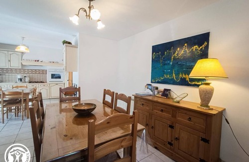 Autoire House | Gîte de la Maynardière - AUTOIRE