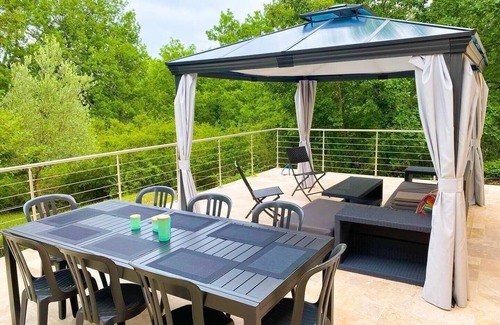 Pradines House | Gîte des Giganties - Pradines