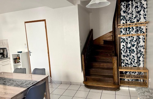 Saint-Pierre-des-Nids House | Gîte des halles : 4-6 pers. Maison de bourg.