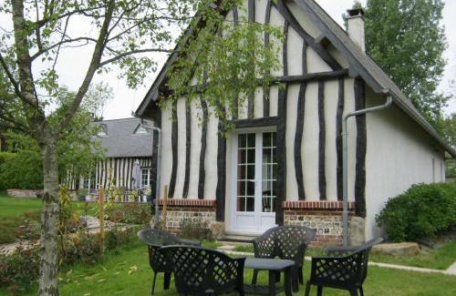 Brunville House | Gîte des Pins Penchés