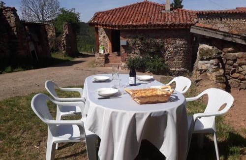 Pralong House | Gîte douillet pour 2 personnes aux Monts du Forez - FR-1-496-261