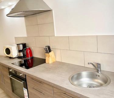 Serres Apartment | Gîte du Claret en plein cœur de Serres Wi-Fi