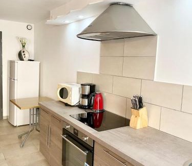 Serres Apartment | Gîte du Claret en plein cœur de Serres Wi-Fi