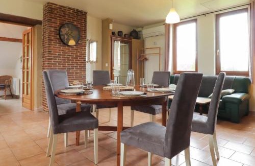 La Trinite-des-Laitiers House | Gîte en Normandie avec Animaux Admis et WIFI, Près de la Forêt - FR-1-497-227