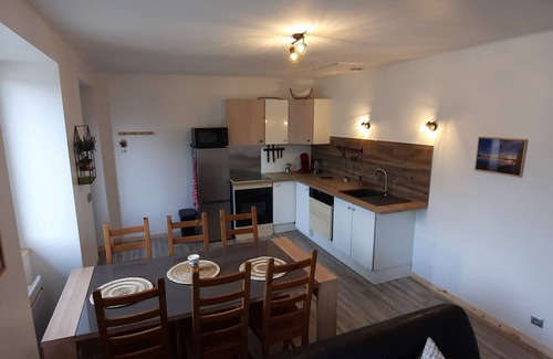 Bonnevaux Apartment | Gîte Entièrement Refait Dans une Ferme Comtoise au Milieu de la Nature