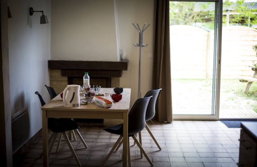 Poilly-lez-Gien House | Gîte Etrier Wallon Among horses.