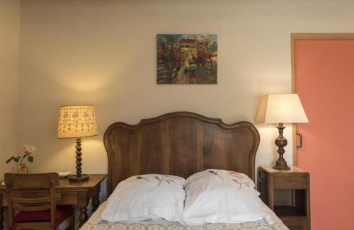 Souvigny House | Gîte familial à Souvigny avec piscine et nature - FR-1-489-466