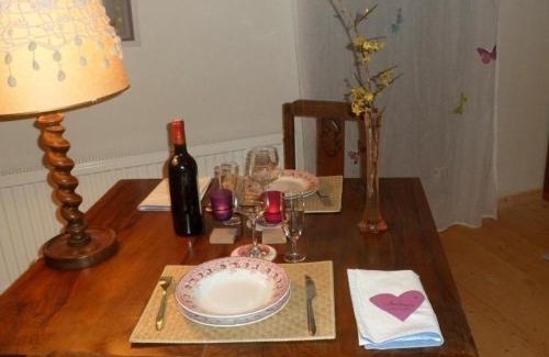 Souvigny House | Gîte familial à Souvigny avec piscine et nature - FR-1-489-466