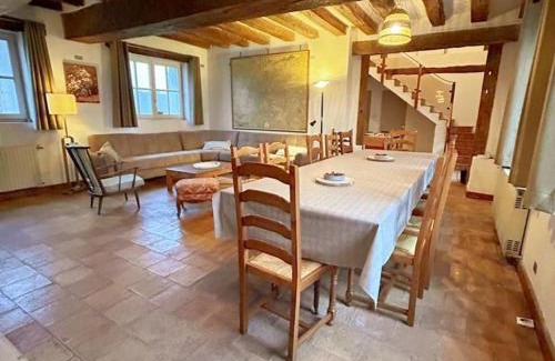 Thore-la-Rochette House | Gîte familial avec jacuzzi, baby-foot, fléchettes, et plus - idéal pour se ressourcer ou faire la fête ! - FR-1-491-414