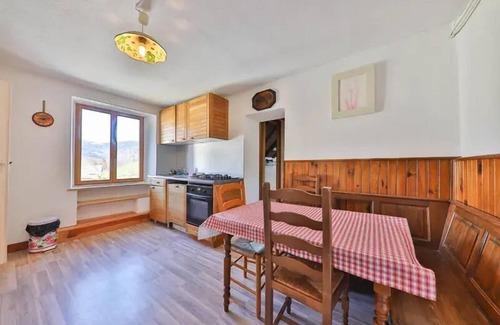 Sondernach Apartment | Gîte Familial Alsace 11 pers - BBQ & Panoramic View