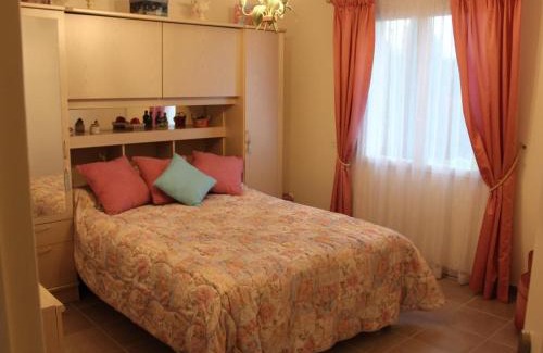 Neuvic House | Gîte familial avec climatisation et vélos, près de Neuvic - FR-1-616-110