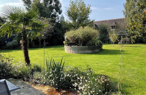 Saint-Gatien-des-Bois Apartment | Gîte for two people. Rated 3 épis Gîtes de France. Between Honfleur and Deauville