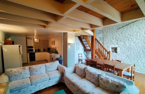 Bellon Cottage | Gîte "Henri" classified 3* - 6 people - Swimming pool