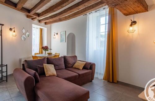 Bouchemaine House | Gîte historique au bord de l'eau, Angers, 2 ch., tout confort, proche commodités et loisirs - FR-1-622-15