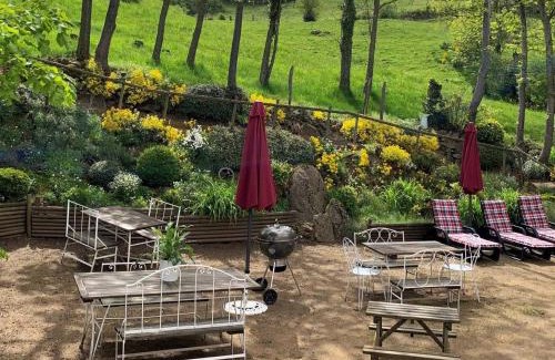 Sauvain House | Gîte historique avec jardin et cheminée près de Sauvain - FR-1-496-315