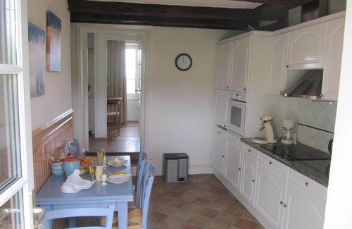 Tournus Cottage | Gîte in French Historic Wine Farm