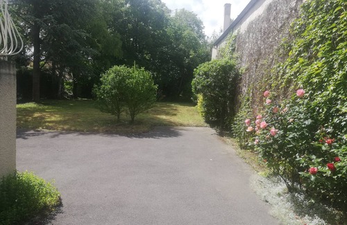 Chateau-Thierry Bed & Breakfast | Gîte Jardin d'Eden