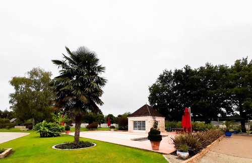 Amboise Ski Chalet | Gîte L'Aître des Cloiseaux - #Pool #Tennis