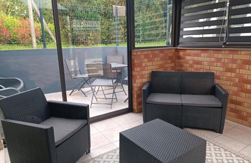 Neant-sur-Yvel House | Gîte l'orée de la forêt légendaire