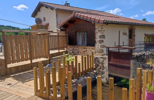 Viscomtat House | Gîte l'Oule near Thiers - 4 people in Viscomtat