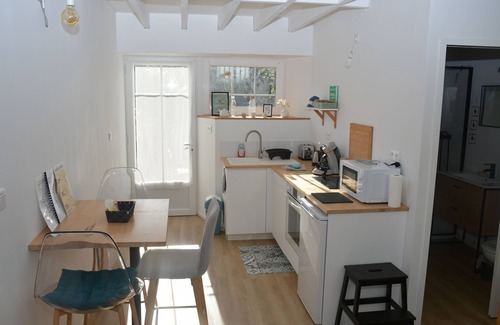 Carolles House | Gîte la dunette, a cosy nest