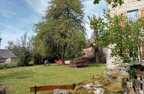 Saint-Symphorien House | Gîte La Fontaine 10/12 Personnes