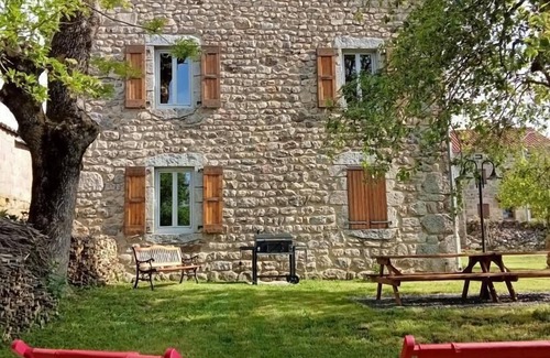 Saint-Symphorien House | Gîte La Fontaine 10/12 Personnes