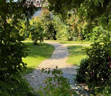 La Chapelle-Saint-Aubert House | Gîte La Maison d'Amélie