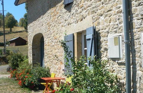 Saint-Laurent-la-Roche House | Gîte "La Varine"