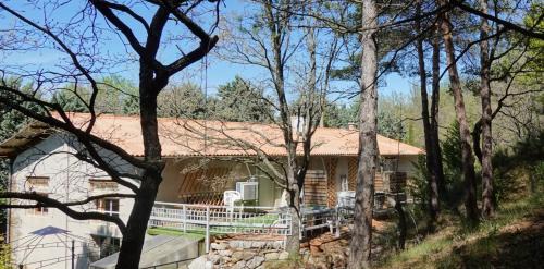 Puimoisson Villa | Gîte le deffend