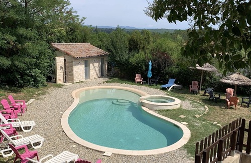 Saint-Alban-sous-Sampzon House | Gîte "Le Mûrier" Mas les Teyssiers in Grospierres