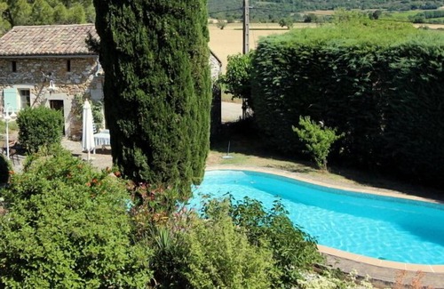 Verfeuil House | Gîte Le Mazet with swimming pool, quiet, near Céze Valley and Uzès