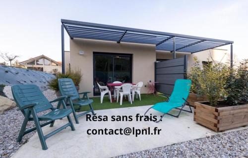 Beaucroissant Apartment | Gîte Le Parmé' nid 3 lits parking privé terrasse