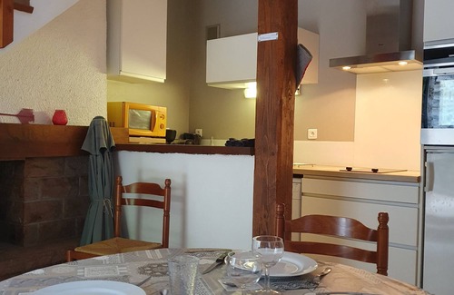 Saint-Chely-du-Tarn Cottage | Gîte " Les Osiers" 2, 3 persons" GT 32" Saint Chély du Tarn, near river